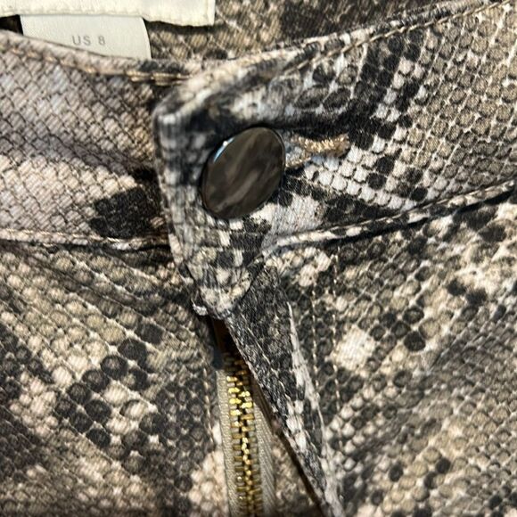 H&M Grey‎ Toned Snakeskin Print Tapered Leg, Ankle Skinny Jeans Size 8 - Picture 3 of 9